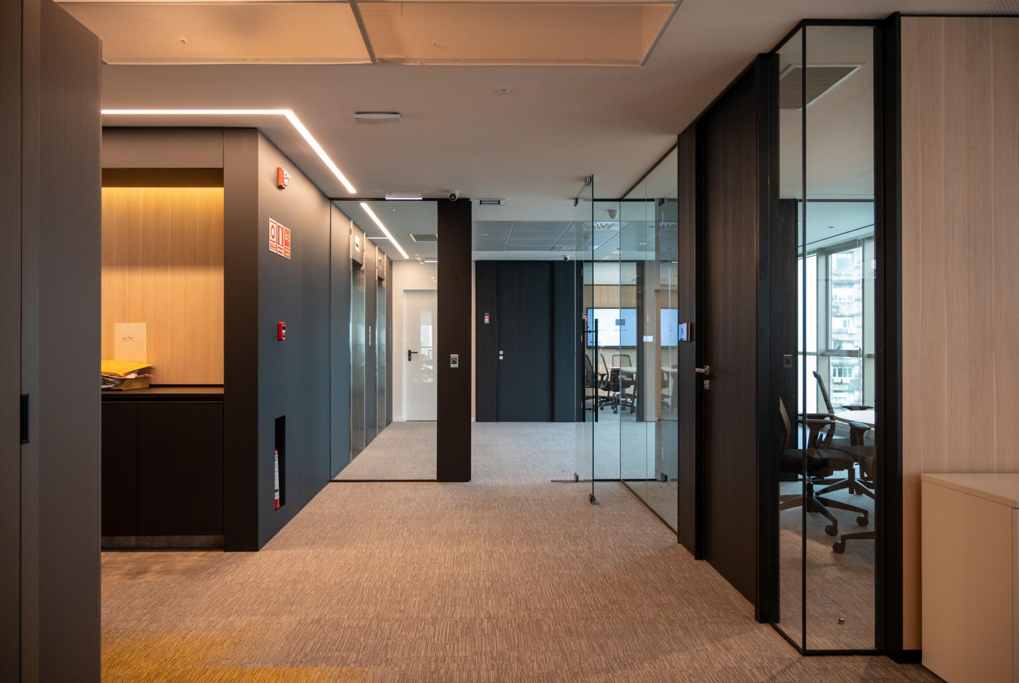 Thiết Kế Văn Phòng Hiện Đại Bắt Đầu Từ Ánh Sáng